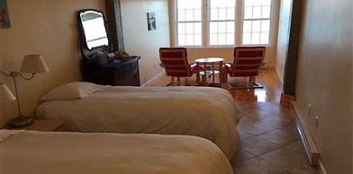 The Inn on the Wharf