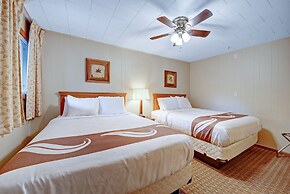Four Seasons Lodge