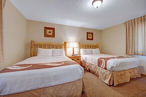 Four Seasons Lodge
