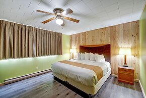 Four Seasons Lodge