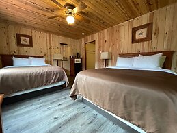 Four Seasons Lodge