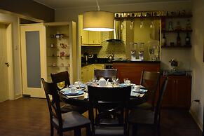 Kangaroo Wasi Airport Bed & Breakfast