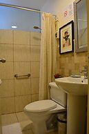 Kangaroo Wasi Airport Bed & Breakfast