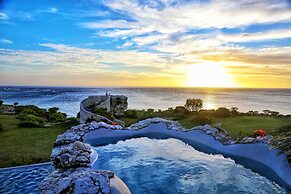 Tanna Evergreen Resort & Tours