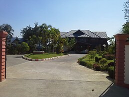 Suandarbporn Resort Mae Sot
