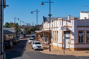 Prince of Wales Motel