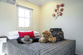 Prince of Wales Motel