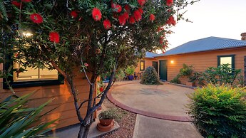 Prince of Wales Motel