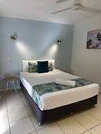 Cardwell Beachfront Motel