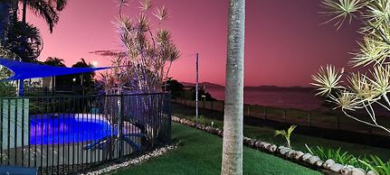 Cardwell Beachfront Motel