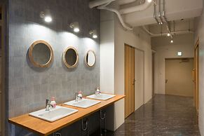 81's Inn Nakasu - Hostel