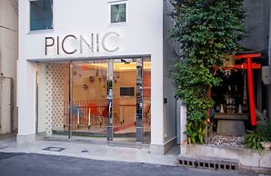 Picnic Hostel Osaka