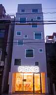 Picnic Hostel Osaka