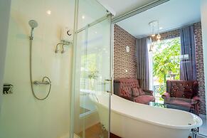 The White House Boutique Chiangrai