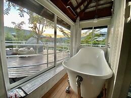 The White House Boutique Chiangrai