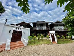 The White House Boutique Chiangrai