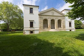 La Barchessa di Villa Pisani