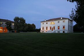 La Barchessa di Villa Pisani