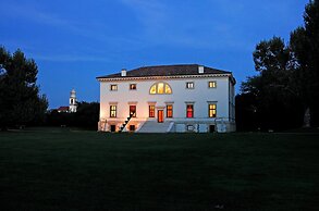 La Barchessa di Villa Pisani