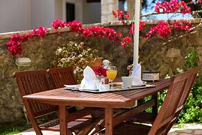 Il Tesori Dassia Villas