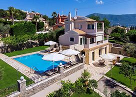 Il Tesori Dassia Villas