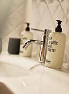 Urbanauts Studios Minelli