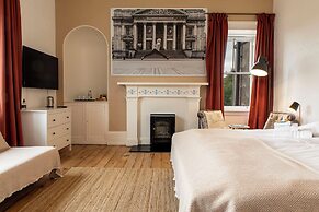 Cawdor House