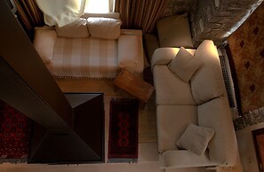 Azanias Chalet