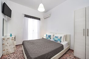 Villa Kavallaris & Apartments