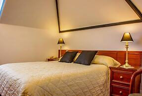 The Revelstoke Hotel