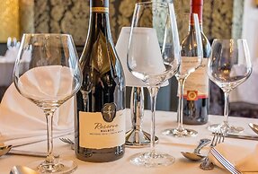 The Revelstoke Hotel