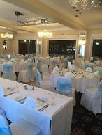 The Revelstoke Hotel