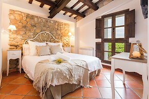 Masia Can Canyes & Spa