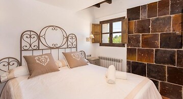 Masia Can Canyes & Spa