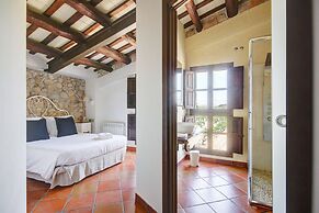 Masia Can Canyes & Spa