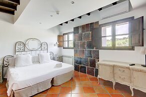 Masia Can Canyes & Spa
