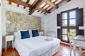 Masia Can Canyes & Spa