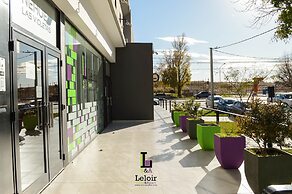 Leloir Suites & Meetings
