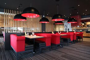 Holiday Inn Calgary South Conference Center by IHG