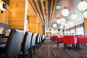 Holiday Inn Calgary South Conference Center by IHG