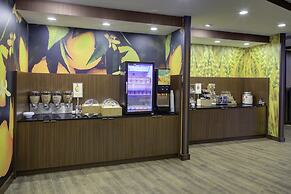 Fairfield Inn and Suites by Marriott Detroit Canton