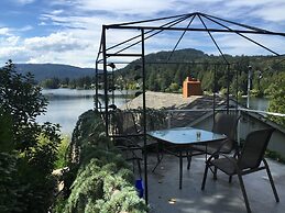 Leigh Lani Guest House