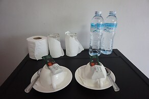 R2 Apartment Service