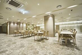 Royal Emporium Incheon Airport Hotel