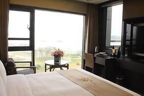 Royal Emporium Incheon Airport Hotel