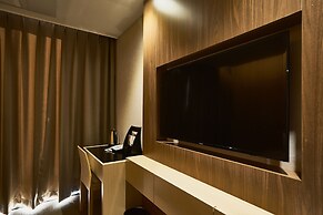 Royal Emporium Incheon Airport Hotel