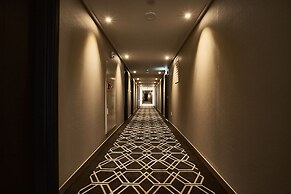 Royal Emporium Incheon Airport Hotel