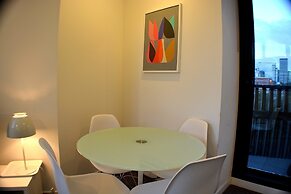 Royal Stays Apartments Docklands