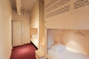 Hakata Minoshima Hostel FUTAGI