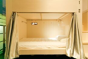 Hakata Minoshima Hostel FUTAGI